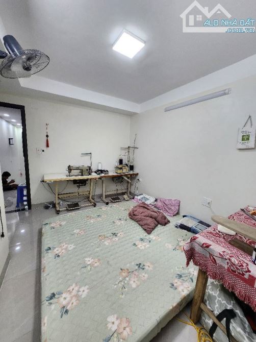 Bán đất tặng nhà đẹp dân xây , 2 mặt ngõ Oto vào, Lê Trọng Tấn - Hà Đông, giá chỉ 150tr/m2 - 3