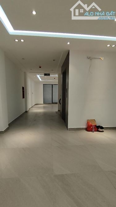 PHÂN LÔ Ô TÔ TRÁNH HOÀNG QUỐC VIỆT CẦU GIẤY 65m 31.5 TỶ MT4.5m 7 TẦNG THANG MÁY VỈA HÈ - 3
