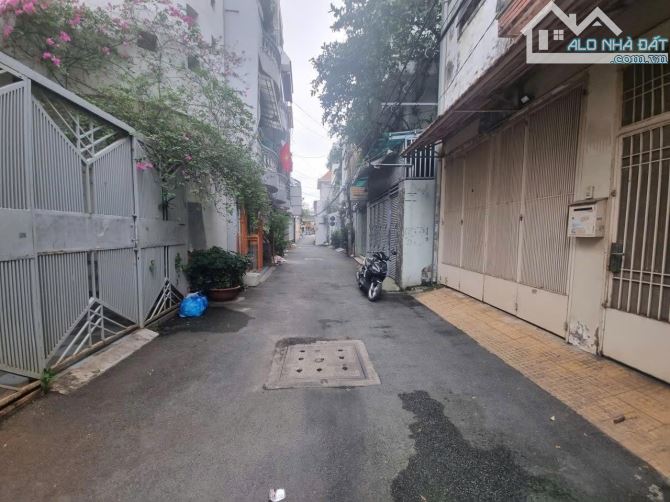 Bán nhà gần chợ bà chiểu ,p2 ,Bình Thạnh .DT:10x11m .2 tầng .17 tỷ - 3