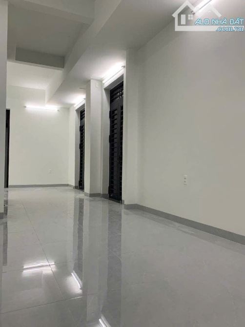 LÔ GÓC 2 MẶT TIỀN – DT 105M² (NGANG 5.5M) - XE HƠI NGỦ TRONG NHÀ - 3
