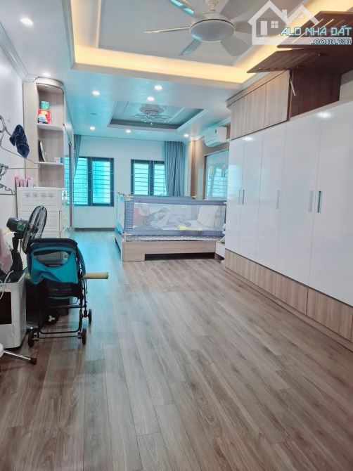 CẦN BÁN NHÀ VIP-GIÁ RẺ-ÔTÔ NGỦ NHÀ-50M2xMT4 - 3