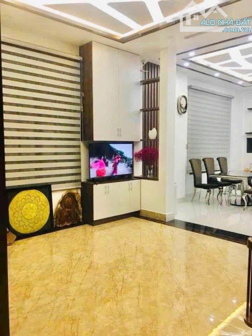 BÁN BIỆT THỰ 4 TẦNG MẶT TIỀN PHÙNG CHÍ KIÊN, KQH KIỂM HUỆ, P. XUÂN PHÚ, ĐẲNG CẤP TP HUẾ - 4