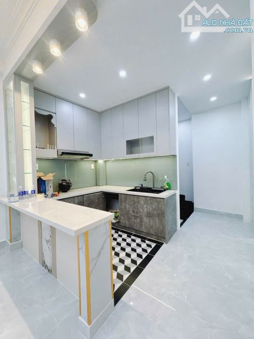 BÁN NHÀ ĐẸP 3 TẤM CÁCH MẶT TIỀN HOÀNG DIỆU 3 CĂN Ngang 4 Dài 9,5 Giá 5Tỉ Nhĩnh Sổ Riêng - 4