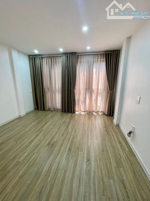 Cần bán nhà đẹp Minh Khai ,HBT ngõ nông rộng gần phố thang máy xịn NTđẹp 36 M7T 9,8 Tỷ - 4