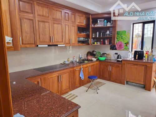 PHỐ VÍP HIẾM THÁI HÀ-ĐỐNG ĐA-GARA 2 Ô TÔ-KINH DOANH-120M2+6 TẦNG+THANG MÁY+MẶT TIỀN 5,5 M - 4