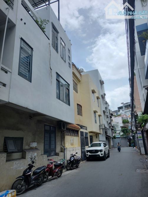 Định cư Mỹ bán gấp nhà đường Nguyễn Minh Hoàng  , Tân Bình , 7x12m , 4 tầng , chỉ 23,5 tỷ - 4
