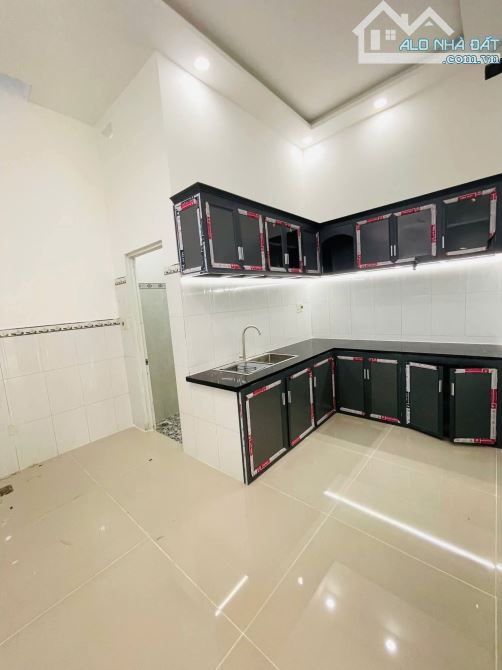 `CHỈ 5TXxx NHÀ 2 TẦNG MẶT TIỀN ĐƯỜNG TRẦN THỊ BỐC - 64M2 - SỔ HỒNG RIÊNG NGAY THỊ TRẤN HM - 4