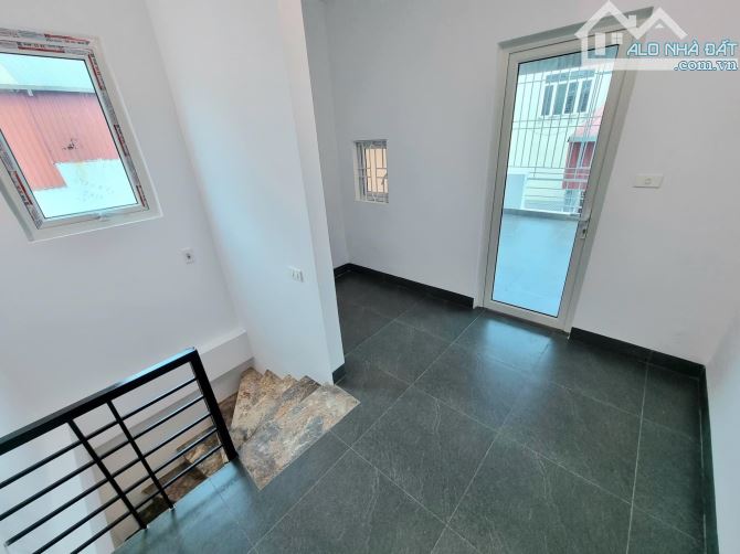 LÔ GÓC - KINH DOANH ĐỈNH CAO - NHÀ MỚI ĐẸP  - TRUNG TÂM THANH XUÂN 25m2 chỉ 5,38T - 4