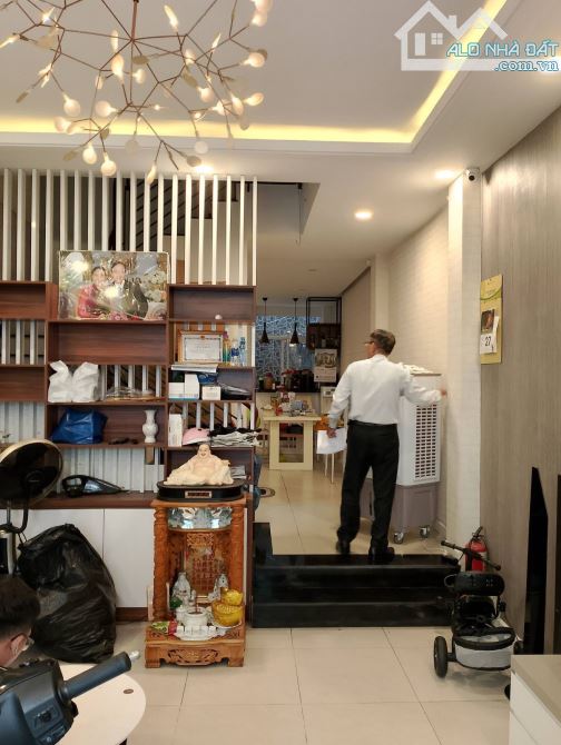 Ngay chợ Bà Chiểu giáp Quận 1 - Bán nhà Bình Thạnh HXH 6m Bùi Hữu Nghĩa- 4 tầng (4x17m) - - 4