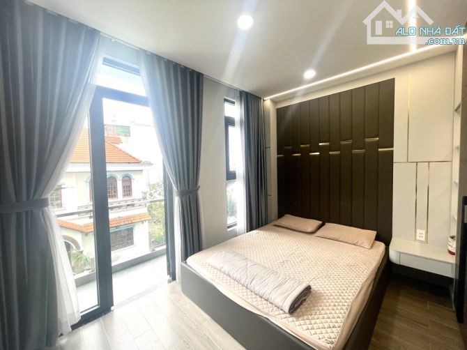 HIẾM! Khu phân lô DƯƠNG QUẢNG HÀM sẵn THANG MÁY dtich 4.2*16.7m; HXH vào nhà, nhỉnh 8 tỷ - 4