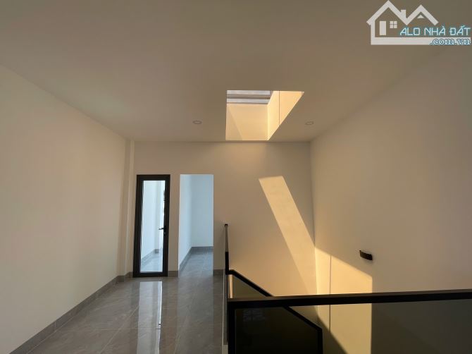 Bán nhà mới đẹp 3 tầng TĐC Ngọc Hiệp, Phường Tây Nha Trang giá 6.2 tỷ  • DT 96.8m2. 6,2ty - 4