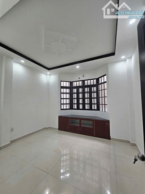Nhà Đẹp Lê Văn Quới Bình Tân, Hẻm Ô Tô, 64m2, 3 Lầu, Sổ A4 Nhỉnh 6 Tỷ TL - 4