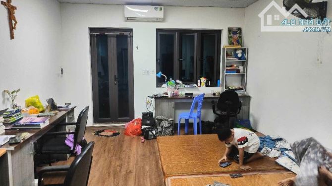 B.Á.N NHÀ PHÂN LÔ  LAI XÁ , KHU VIP , SÁT ĐẠI HỌC THÀNH ĐÔ,   Ô TÔ TRÁNH 56M2, 10 TỶ 5 - 4