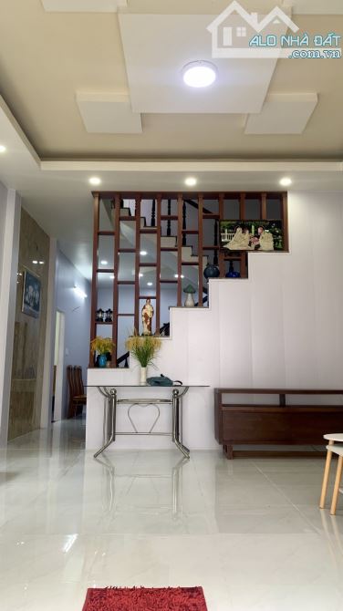 Nhà 4 tầng 96m2 hẻm nội bộ Thạnh Mỹ Lợi Quận 2 - 4