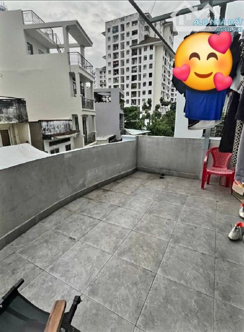 Cư Xá Phú Thọ Hòa Lạc Long Quân ( 4 x 17 ) khu đồng bộ 3 tầng 8pn thích hợp CHVD giá 7,5 - 4