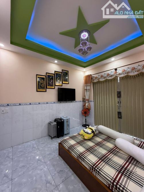 MT CHỢ AN DƯƠNG VƯƠNG P.AN LẠC Q.BÌNH TÂN -  105m2 ( 5 Tầng ) CÓ THANG MÁY - GIÁ : 15 TỶ 5 - 4