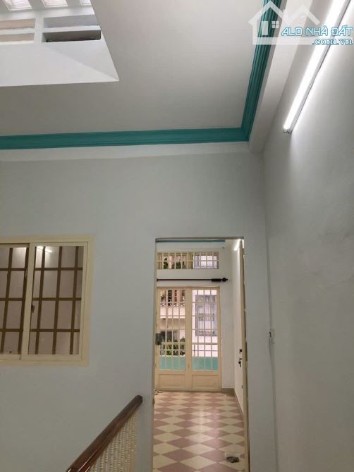 CHO THUÊ NHÀ 7A/ THÀNH THÁI, P14, QUẬN 10 - DT 4x18M, 4PN, 4WC - 4
