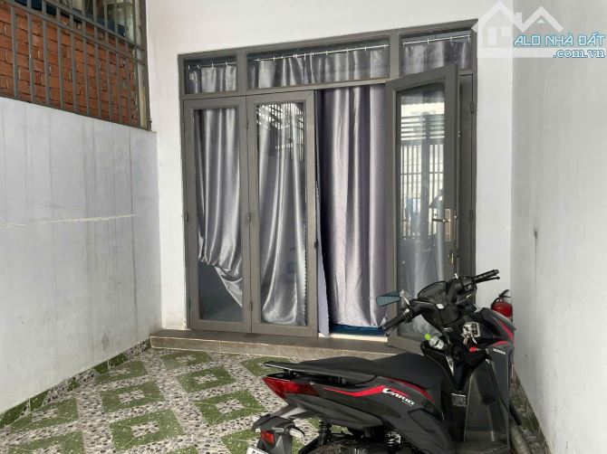 Bán Nhà hxh VF3 - Nguyễn Văn Khối F11 Gò Vấp Cũ 70M2 chỉ 4,9Tỷ - 4