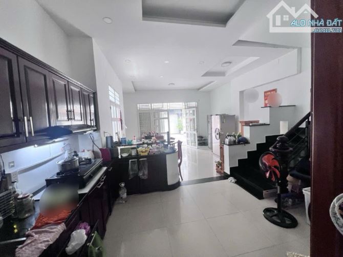 Q7 HUỲNH TẤN PHÁT 8x19M HẺM NHỰA CÓ VỈA HÈ Ô TÔ NGỦ TRONG NHÀ KHU PHÂN LÔ 12.xT - 5