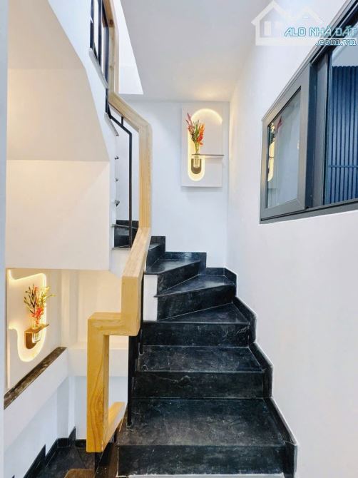 BÁN NHÀ ĐẸP 3 TẤM CÁCH MẶT TIỀN HOÀNG DIỆU 3 CĂN Ngang 4 Dài 9,5 Giá 5Tỉ Nhĩnh Sổ Riêng - 5