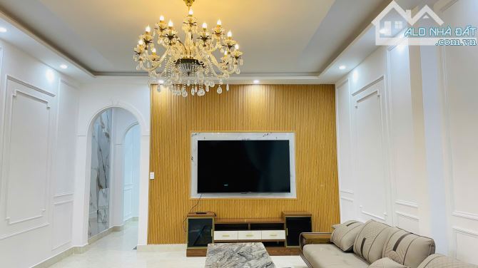 🔥 Nhà Đẹp 4PN, Full Nội Thất – Mặt Tiền Đường Ô Tô Trung Tâm P.4 – Chỉ 7,5 Tỷ! - 5