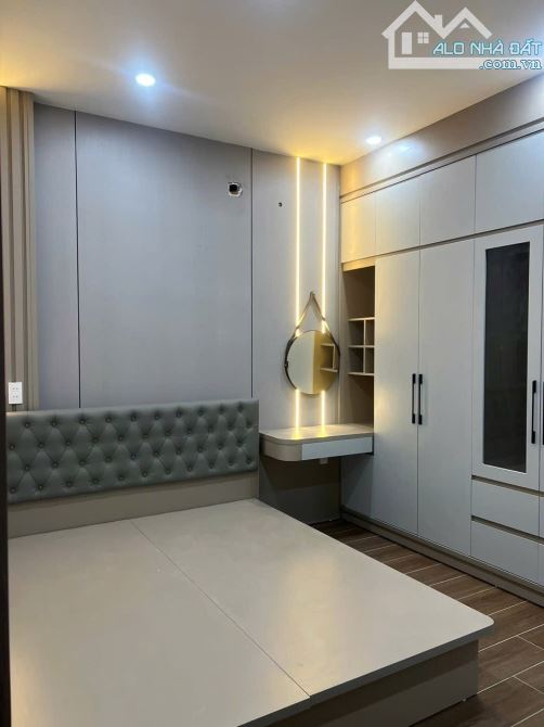 P Tuấn... Nhà khu phân lô cao cấp Ngô gia tự (Tđc sao sáng ) - xây mới độc lập 4,5 tầng - 5