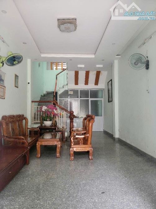 🔥🔥 Nhà 3 tầng đường THẠNH LỘC 37 phường THẠNH LỘC, Q12 dt 68m2 (4mx17m) 💵 6,35tỷ. - 5