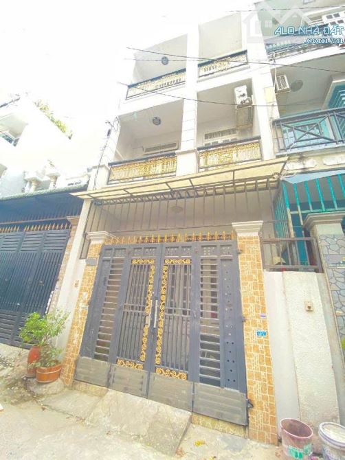 Nhà 3 tầng đường THỚI AN 13 (TA13), phường THỚI AN, Q12, dt 61m2 (4,5mx14m) Hẻm 5m 💵 5,5T - 5