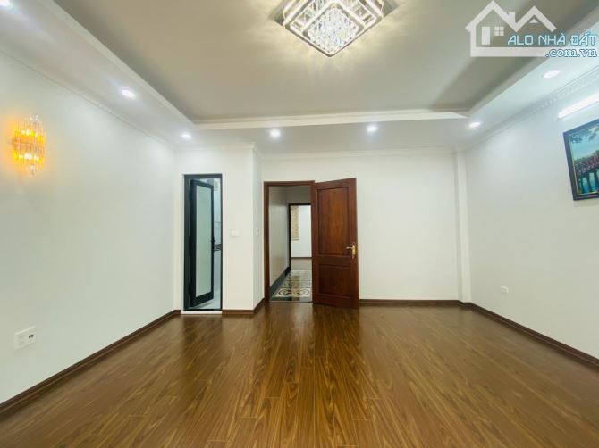 Bán nhà phố Kim Đồng, khu phân lô ô tô tránh, thang máy 61 m2 nhà 5 tầng giá 21.8 tỷ - 5