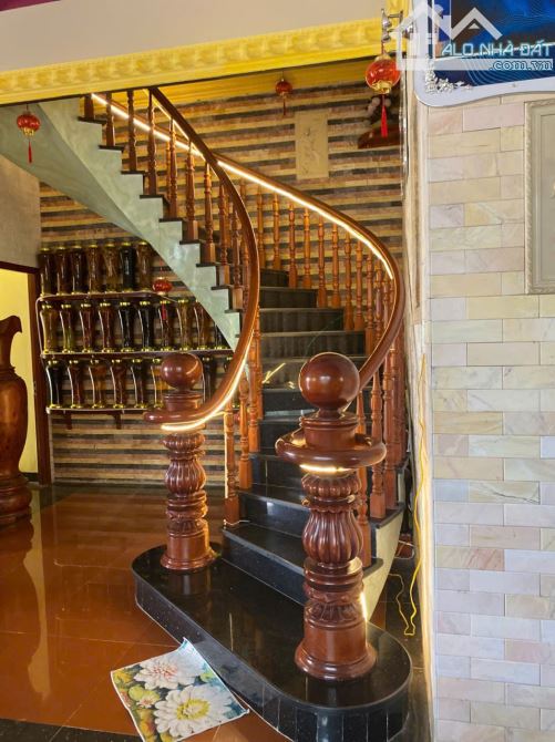 BÁN RẼ BIỆT PHỦ ,MẶT TIỀN ĐƯỜNG  ĐOÀN NGUYÊN TUẤN ❤️, 3 TẦNG NỘI THẤT CAO CẤP BẰNG GỖ ĐỎ. - 5