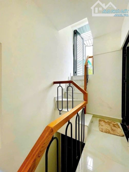 Cần bán nhà Gò Vấp, 4 tầng, hẻm 1 sẹc sát Quang Trung, ngang 4,5m, chỉ 3 tỷ 9 xíu - 5