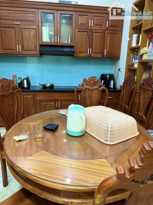 🏡BIỆT THỰ 3 TẦNG ĐƯỜNG HÀ HUY GIÁP QUẬN 12- FULL NỘI THẤT- NGANG 7M- NHỈNH 7 TỶ💵  ◾️Diện - 5