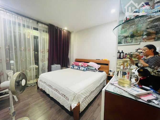 Bán chung cư Vip1 Helios Tower 75 Tam Trinh , Hoàng Mai. 81m2 – 2PN, full nội thất 6,5 tỷ - 6