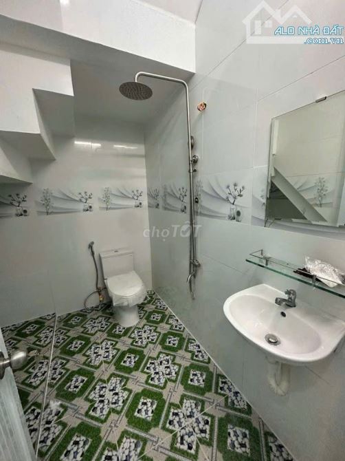 Nhà HXH 1/ Phạm Văn Chí, P.4, Quận 6 | 3,6 x 10 | Trệt 1 Lầu | 2PN 2WC | Giá 10tr - 6