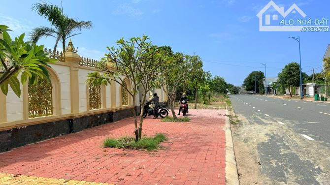 BÁN NHÀ VƯỜN ĐẸP  MẶT TIỀN TRƯỜNG CHINH XÃ LONG HẢI, TP.HCM DT 1650M2 CÓ 200M2 TMDV - 6