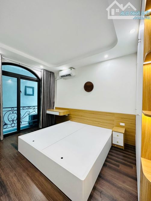 BÁN NHÀ PHỐ TRẠM LONG BIÊN GẦN CẦU VĨNH TUY 6 TỶ 35m Ô TÔ KINH DOANH MT4m - 6
