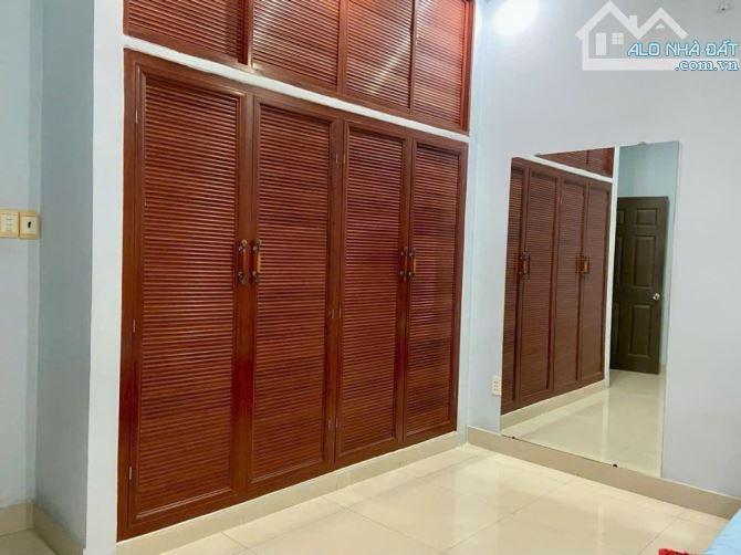 NHÀ RỘNG- ĐẸP- GIÁ RẺ- XE HƠI NGỦ TRONG NHÀ- SƠN KỲ- TÂN PHÚ- DT 4❌ 17,1- 3 TẦNG - 6