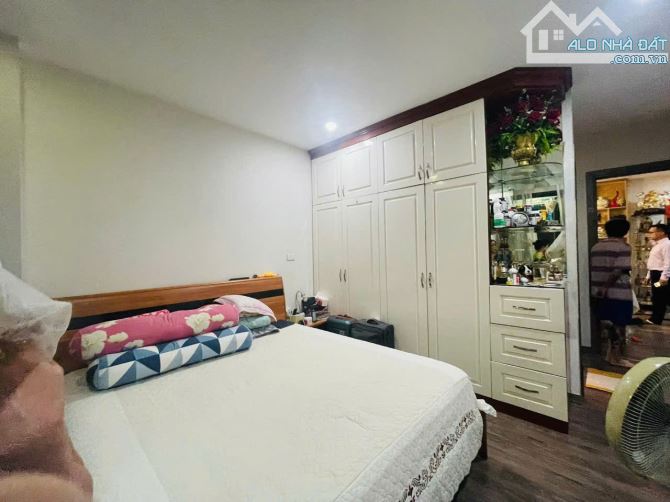 Bán chung cư Vip1 Helios Tower 75 Tam Trinh , Hoàng Mai. 81m2 – 2PN, full nội thất 6,5 tỷ - 7