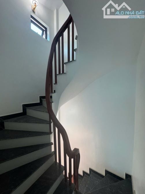 📍 ĐẠI CÁT, BẮC TỪ LIÊM – NHÀ MỚI XÂY 32M² – MẶT TIỀN 4M – 5 TẦNG – Ô TÔ VÀO NHÀ – GIÁ 6.5 - 7