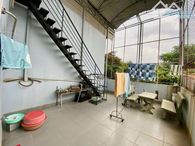 NHÀ RỘNG- ĐẸP- GIÁ RẺ- XE HƠI NGỦ TRONG NHÀ- SƠN KỲ- TÂN PHÚ- DT 4❌ 17,1- 3 TẦNG - 7