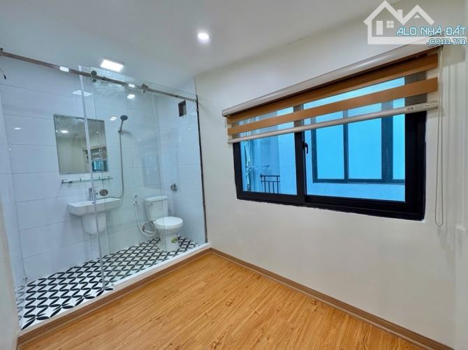Bán tập thể phố Trần Xuân Soạn,trung tâm phố cổ Hà Nội sử dụng 70m,3 ngủ 2vs,giá 3,3ty(TL) - 8