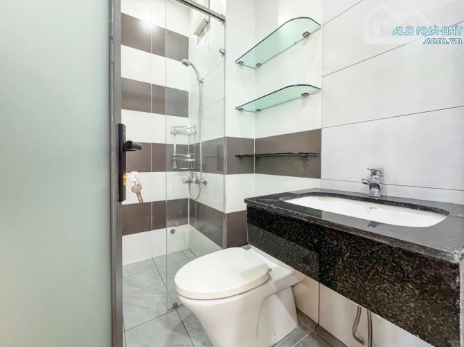 Nhà 5 tầng Thành Thái, Quận 10 – 95m2, MT 4.5m, hẻm 7m– Thu nhập cao từ CHDV – 23,3tỷ - 9
