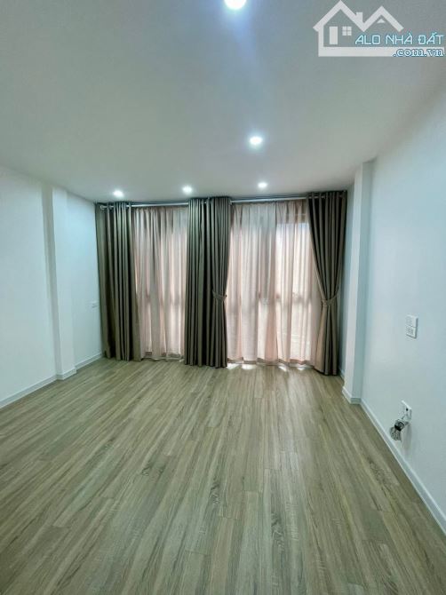 Cần bán nhà đẹp Minh Khai ,HBT ngõ nông rộng gần phố thang máy xịn NTđẹp 36 M7T 9,8 Tỷ - 9