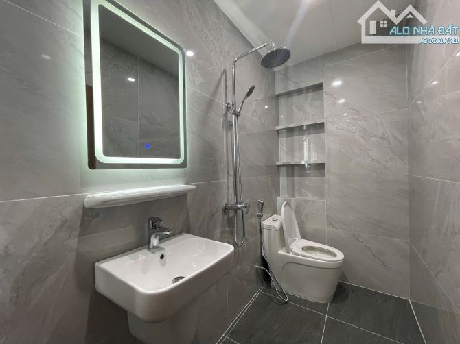 Nhà mới độc lập 4 tầng khu phân lô Lê Chân - 60m2 - Đông Bắc - 7,3 tỷ thoả thuận - 9