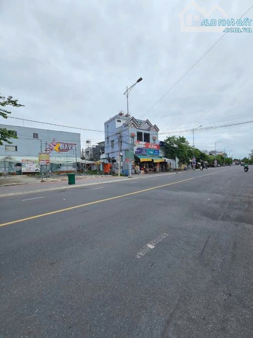 MẶT TIỀN HAI BÀ TRƯNG ĐÔNG HÒA DĨ AN, DT 100,GIA 8 Tm2 , KINH DOANH GÌ CŨNG ĐƯỢC GIÁ 7.5TỈ - 2