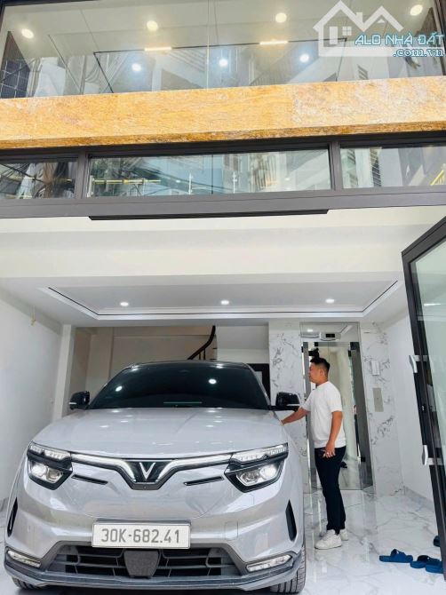 SIÊU PHẨM 7 TẦNG THANG MÁY, NAM DƯ-LĨNH NAM, Ô TÔ NGỦ TRONG NHÀ, KINH DOANH BẤT CHẤP