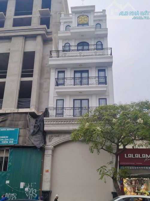BÁN TÒA VĂN PHÒNG HAI BÀ TRƯNG, PHỐ LỚN - 200M2 X 12 NỔI + 1 HẦM GIÁ 14X TỶ - 5