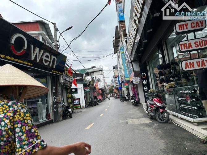CHỦ CẦN TIỀN MUỐN BÁN LÔ ĐẤT TRỤC KINH DOANH  ĐỈNH NHẤT KHU VỰC .ĐA LỘC - KIM CHUNG - ĐÔNG