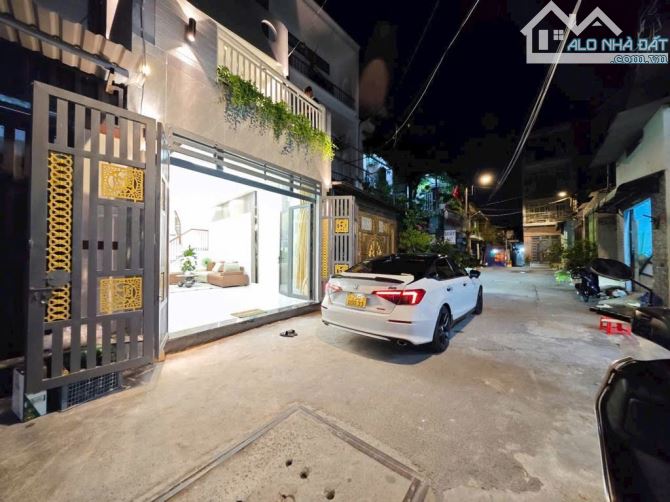 Bán Nhà 2 tầng FULL NỘI THẤT đường TRƯƠNG THỊ HOA, phường TTH, Q12,dt72,4m²(4x20).Hẻm 6m