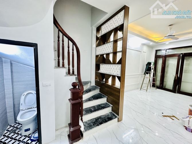 🏘 CỔ NHUẾ, 34m t2, 6 Tầng, mới, ô tô qua cửa, lô góc, ngõ to nông - 1